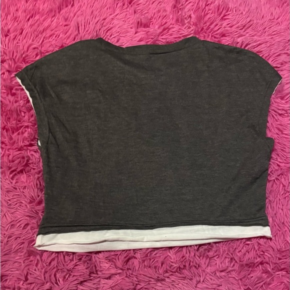 Color-Block Short Sleeve T-Shirt With Attached Pocket Women Size Large - Picture 3 of 5